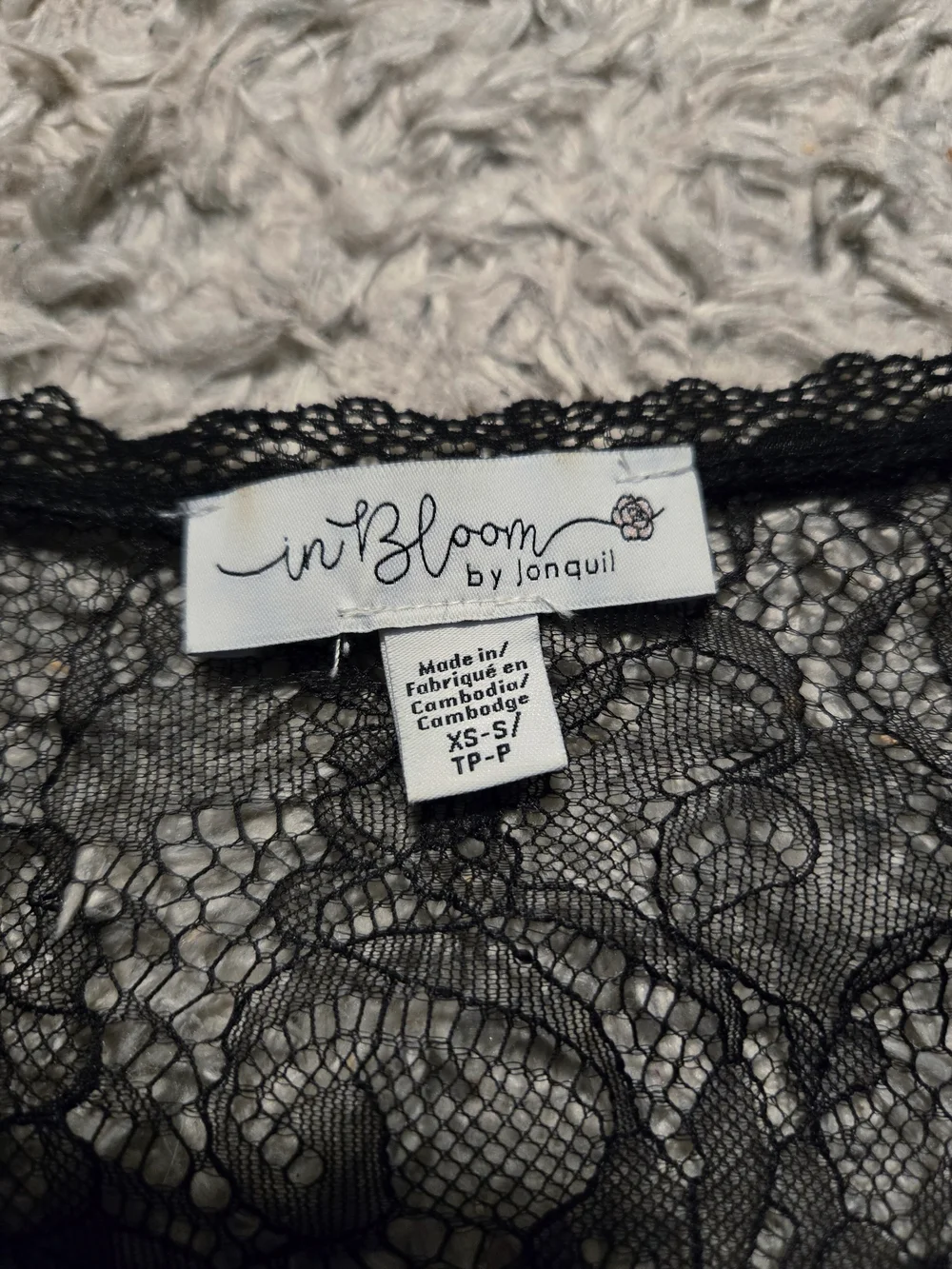 In Bloom Black Lace Robe - Picture 8 of 8